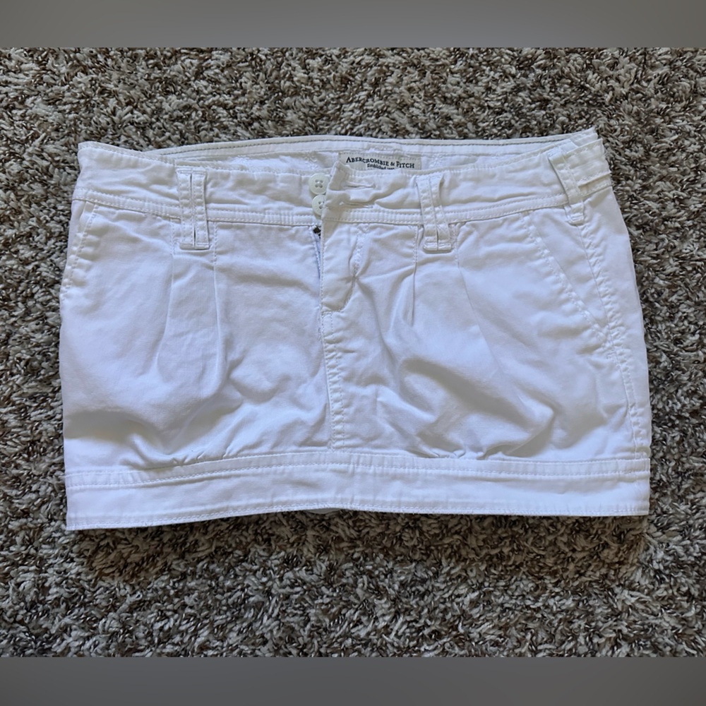 Y2K mini skirt